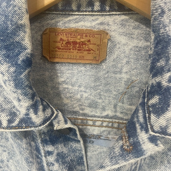 Bratz Upcycled Levi's Jacket - Picture 5 of 8